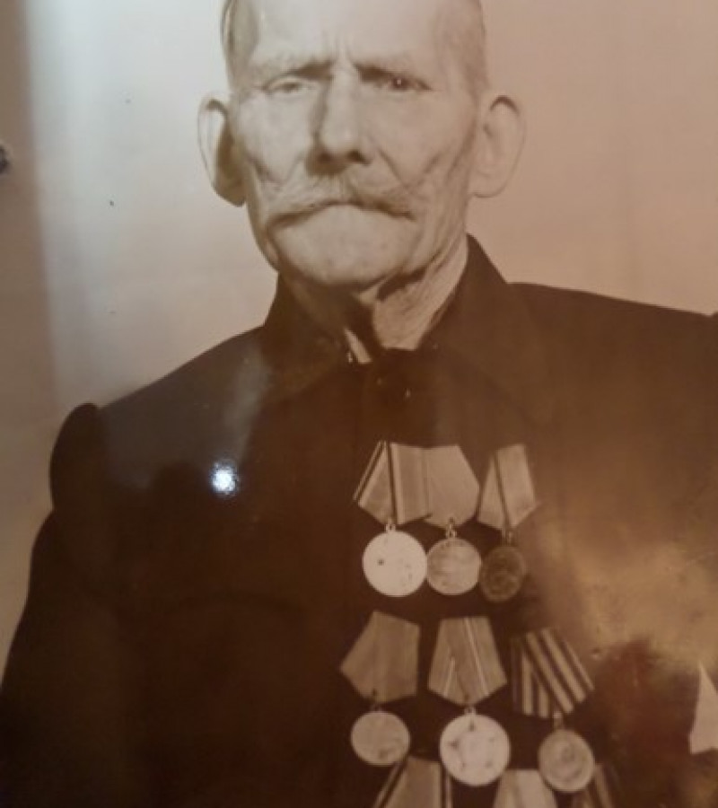 Гнездилов Иван Степанович